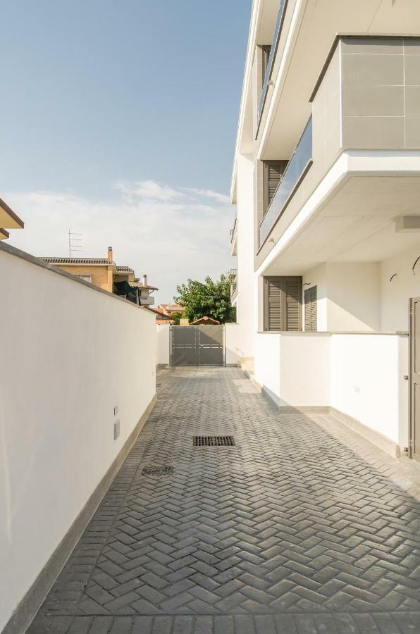 Fco Luxury Apartments Фиумичино Екстериор снимка