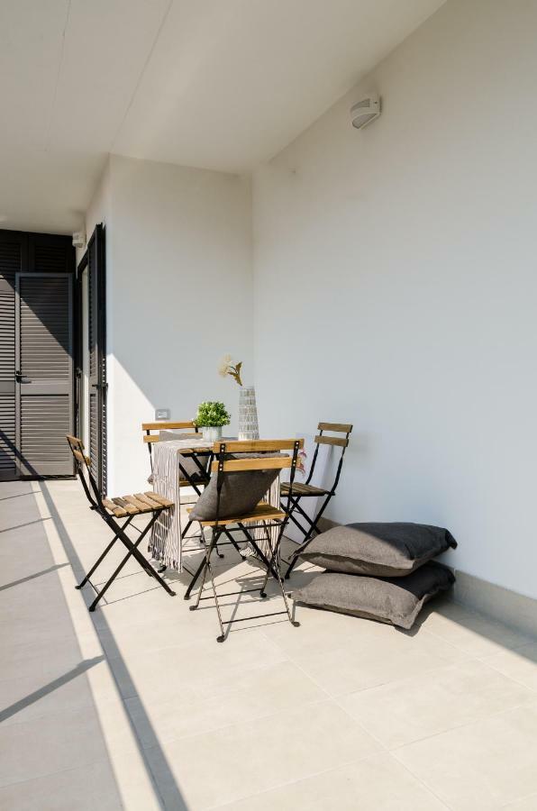 Fco Luxury Apartments Фиумичино Екстериор снимка