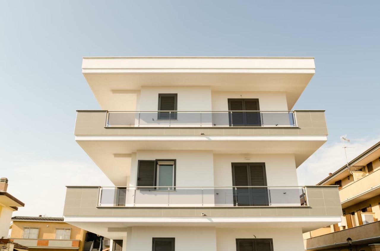 Fco Luxury Apartments Фиумичино Екстериор снимка