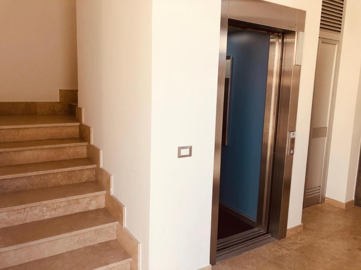Fco Luxury Apartments Фиумичино Екстериор снимка